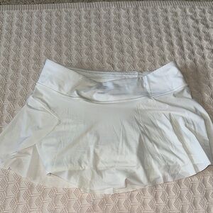 Lululemon Women's White Skort